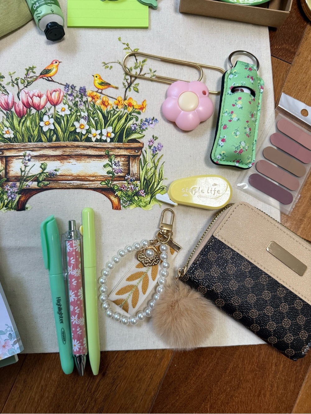 Green and Brown Bookish Bundle with Canvas Tote, Wallet, &  stationery supplies - Picture 5 of 8
